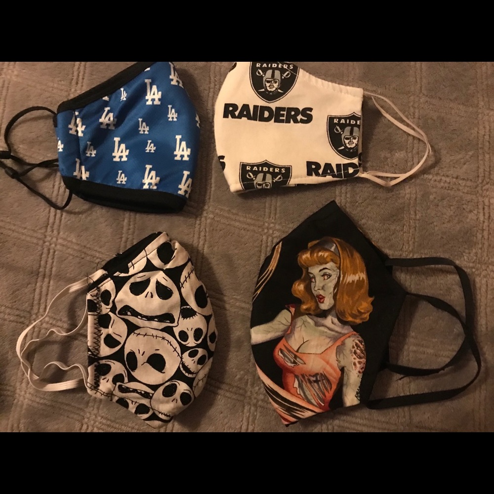Lot of 4 masks UNISEX